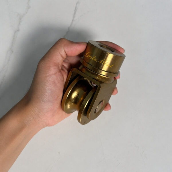 Bánh Xe Dẫn Hướng Cổng Lùa Xoay 360 Độ – phụ kiện cổng lùa bền bỉ, vận hành êm ái, làm từ thép hợp kim chất lượng cao, lý tưởng cho cửa trượt công nghiệp và dân dụng.