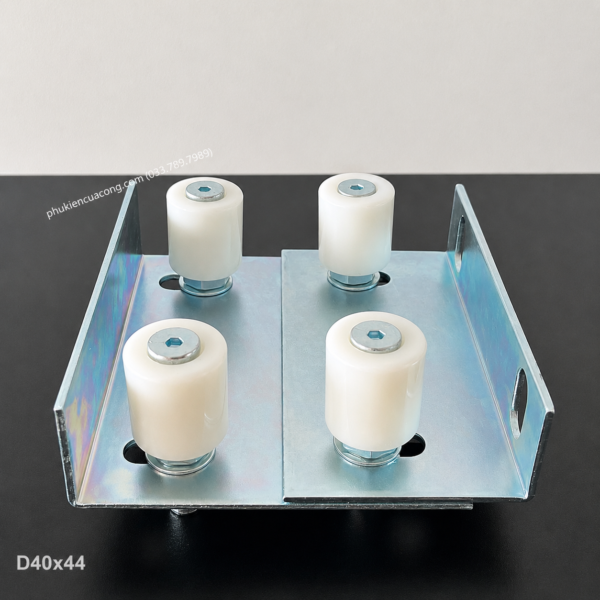 Alternative view of Bộ Dẫn Hướng Cổng Lùa 4 Con Lăn D40x44
