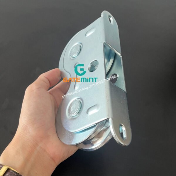 Bánh Xe Đôi Cổng Trượt Ray UV, D80 GateMint được thiết kế chắc chắn với khả năng chịu tải cao, giúp cổng vận hành ổn định và êm ái, chuyên sử dụng cho cổng lùa