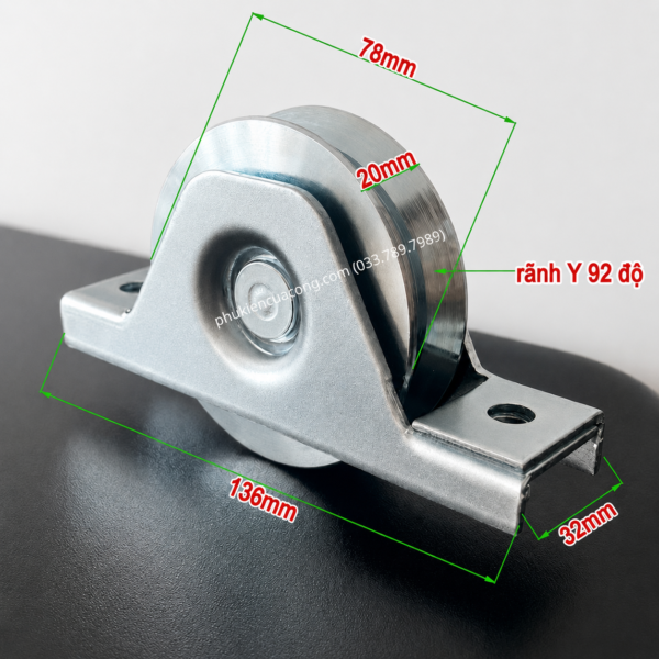 Bánh Xe Cổng Trượt Rãnh Y, D80, Đế Gắn Âm GateMint chất liệu thép mạ kẽm bạc đạn cao cấp, giúp cổng lùa vận hành êm ái, không gây tiếng ốn, chịu tải tốt và chống mài mòn hiệu quả, chuyên sử dụng cho cổng lùa