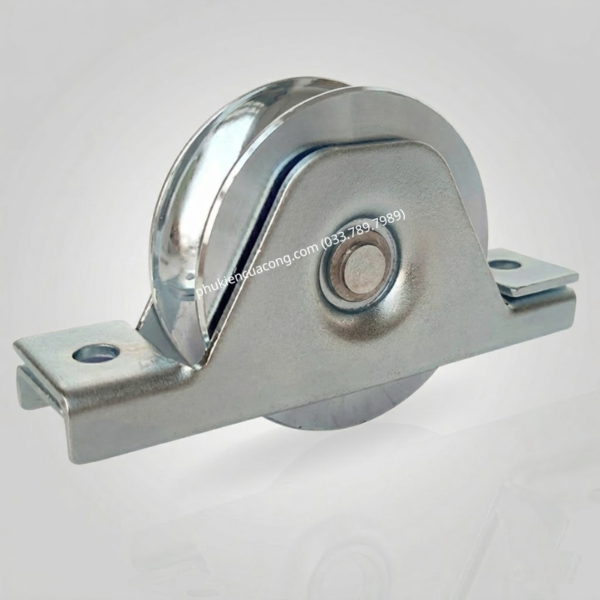 Bánh Xe Cổng Trượt Rãnh U D80 Đế Gắn Âm GateMint chất liệu thép mạ kẽm bạc đạn cao cấp, giúp cổng lùa vận hành êm ái, không gây tiếng ốn, chịu tải tốt và chống mài mòn hiệu quả, chuyên sử dụng cho cổng lùa