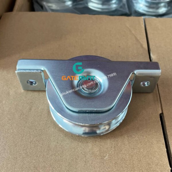 Bánh Xe Cổng Trượt Ray U D80 Đế Gắn Âm GateMint chất liệu thép mạ kẽm bạc đạn cao cấp, giúp cổng lùa vận hành êm ái, không gây tiếng ốn, chịu tải cao và chống mài mòn hiệu quả, chuyên sử dụng cho cổng lùa