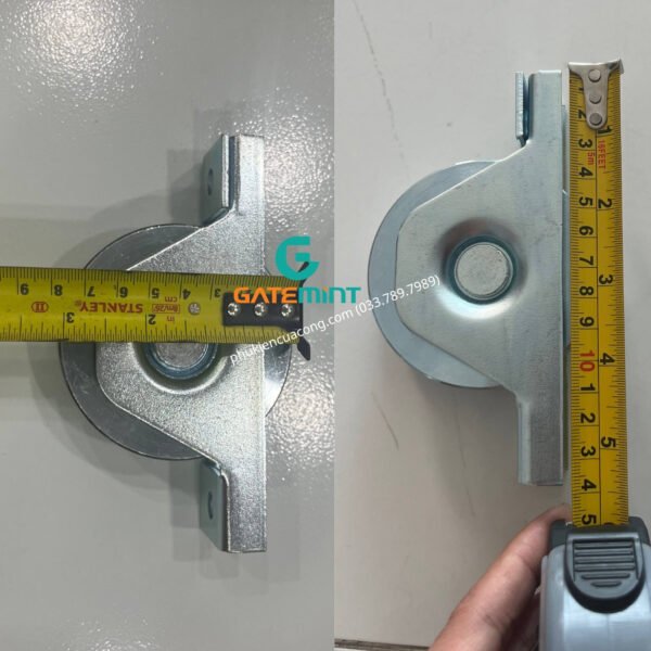Bánh Xe Cổng Trượt Ray V, D80, Đế Gắn Âm GateMint chất liệu thép mạ kẽm bạc đạn cao cấp, giúp cổng lùa vận hành êm ái, không gây tiếng ốn, chịu tải cao và chống mài mòn hiệu quả, chuyên sử dụng cho cổng lùa