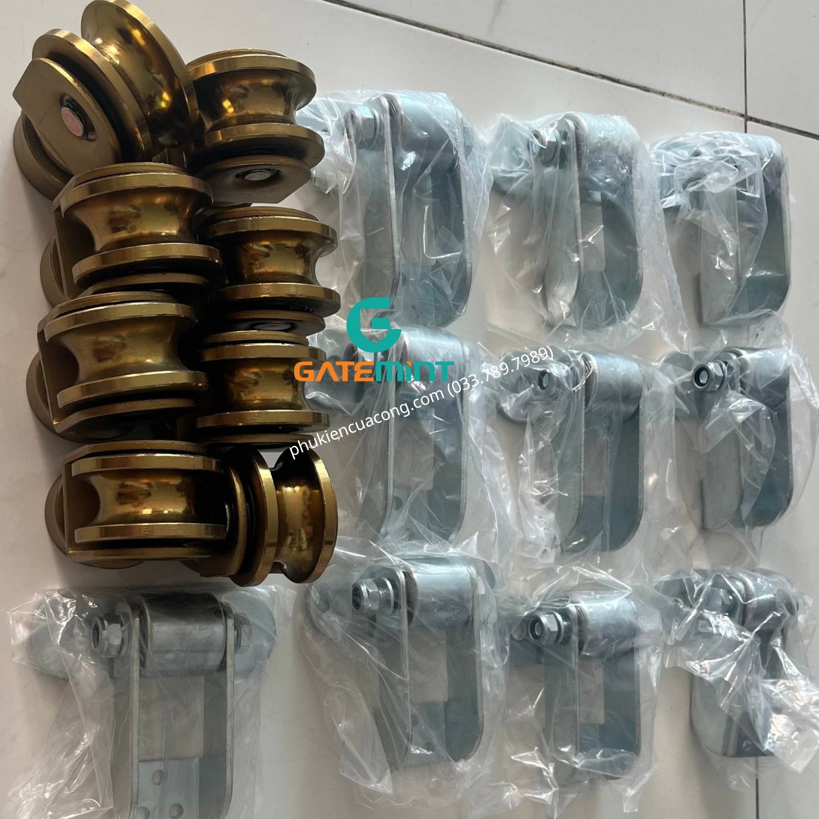Bánh Xe Xoay 360 Độ Trượt Ray U, D60 thương hiệu GateMint được thiết kế chắc chắn với khả năng xoay linh hoạt, chịu tải cao giúp cổng trượt vận hành ổn định và giảm ma sát hiệu quả chuyên dụng cho cổng lùa cong
