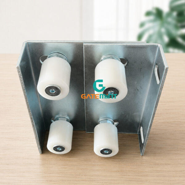 Bộ dẫn hướng cổng lùa 4 con lăn D40x44 GateMint bằng thép mạ kẽm kết hợp con lăn chất liệu nilong cao cấp chống mài mòn giúp dẫn hướng cổng lùa vận hành ổn định, giảm rung lắc và chống mài mòn hiệu quả