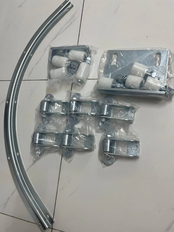 Đoạn Ray Cong chuyên dụng Cho Cổng Lùa Cong GateMint giúp dẫn hướng cổng lùa đúng hướng theo góc cong, giúp cổng chạy mượt mà không lo bị lệch hướng