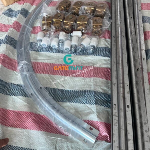Ray U dày 3mm phi 21 chuyên dụng cho cổng lùa, thiết kế chắc chắn giúp cổng lùa êm ái và bền bỉ theo thời gian