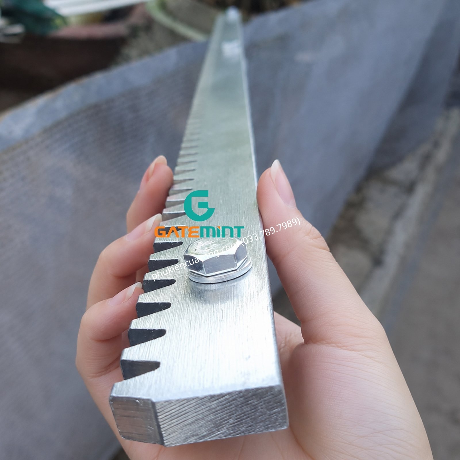 Thanh Ray Motor giúp liên kết motor và cổng lùa để cổng trượt êm ái