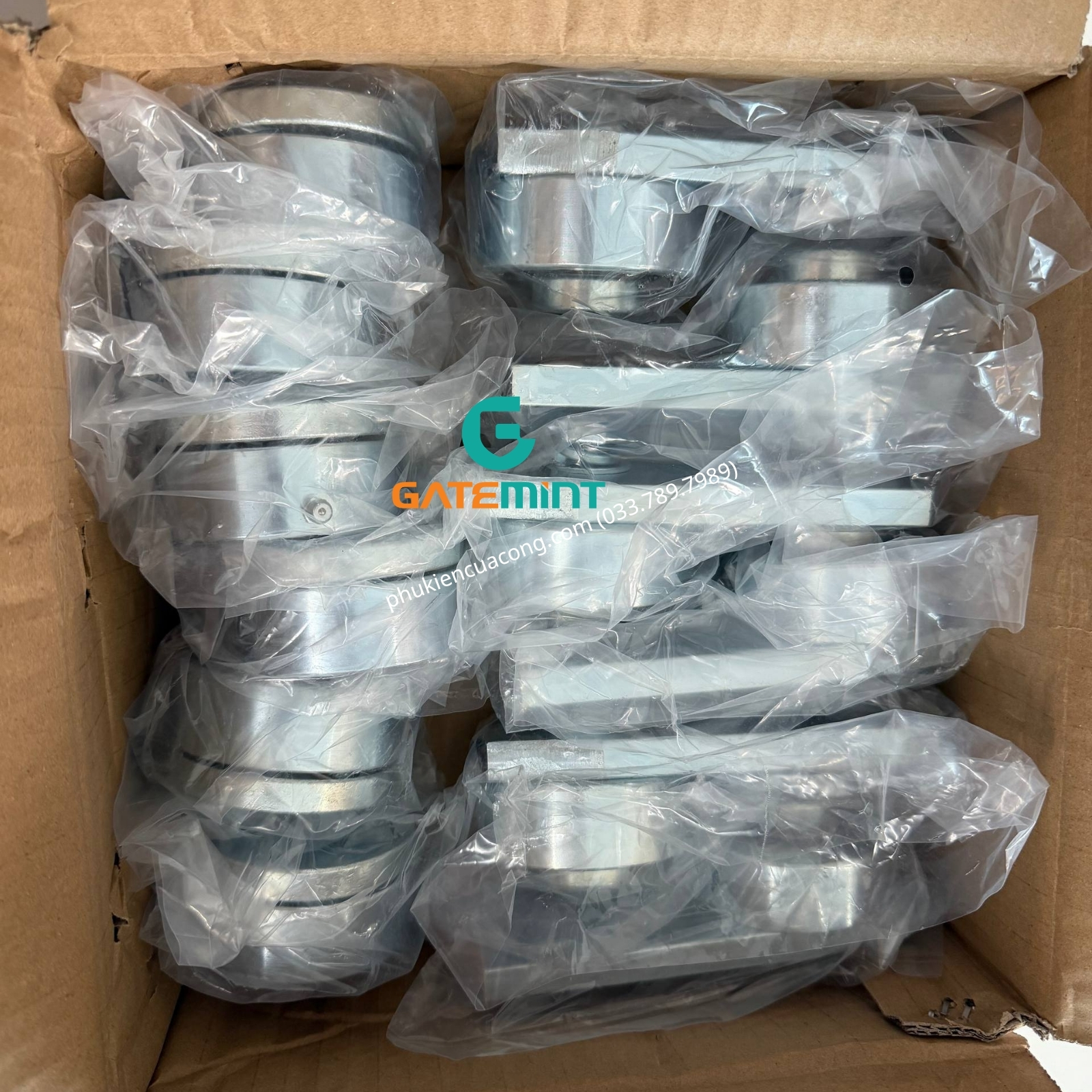 BẢN LỀ CỐI XOAY 360 ĐỘ VÒNG BI CÔN CHỊU TẢI CAO Gatemint vòng bi đũa chuyên dùng cho cổng mở cánh, xoay nhẹ êm, không giới hạn góc mở, giúp giảm tải cho cổng hiệu quả. Phù hợp với tất cả mẫu cổng mở cánh